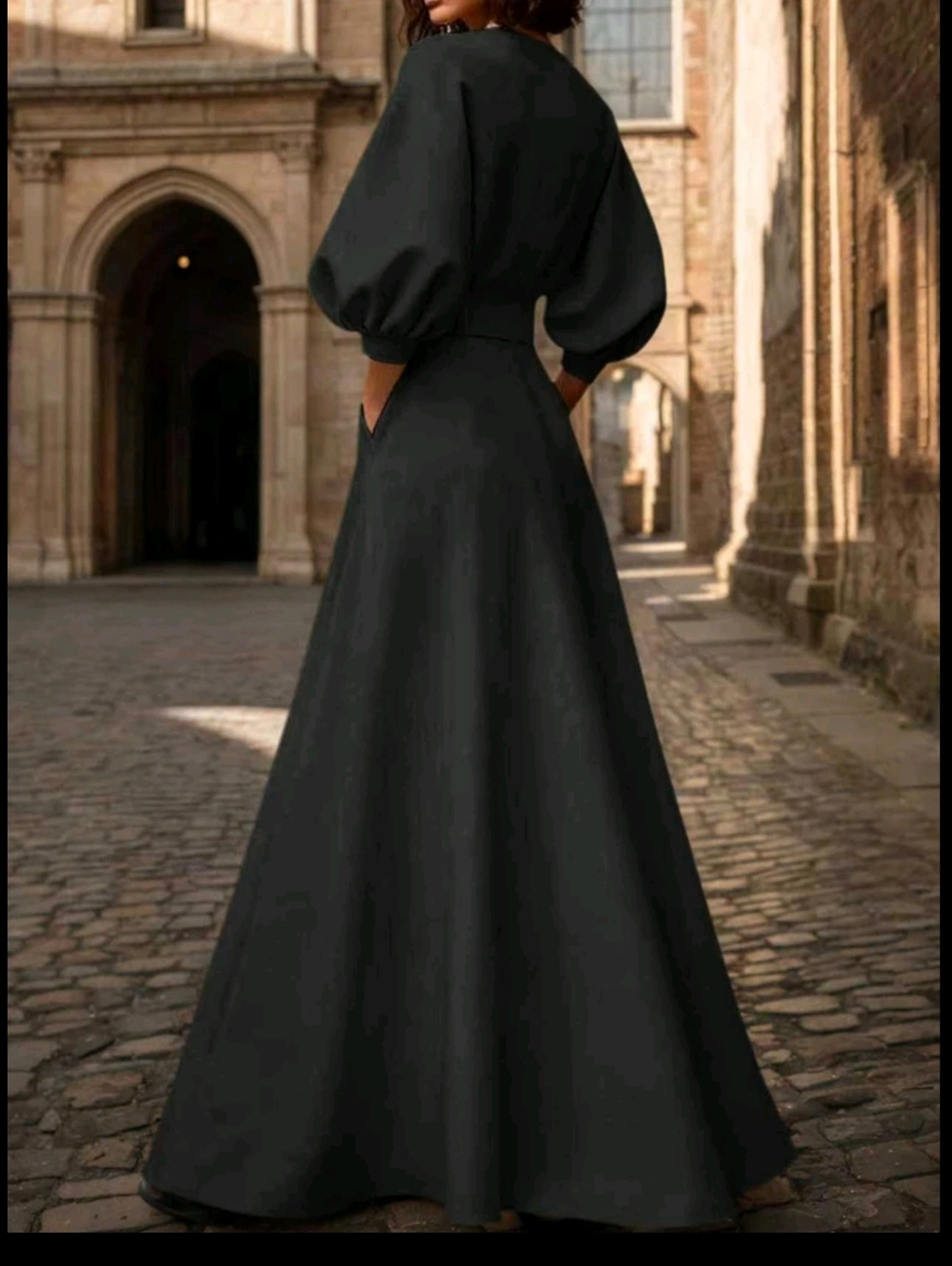 Elegant Black Balloon-Sleeve Maxi Dress - Picture 2 of 8
